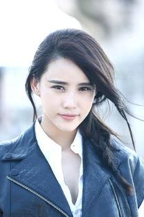 施予斐花絮,幕后故事揭秘，明星成长之路